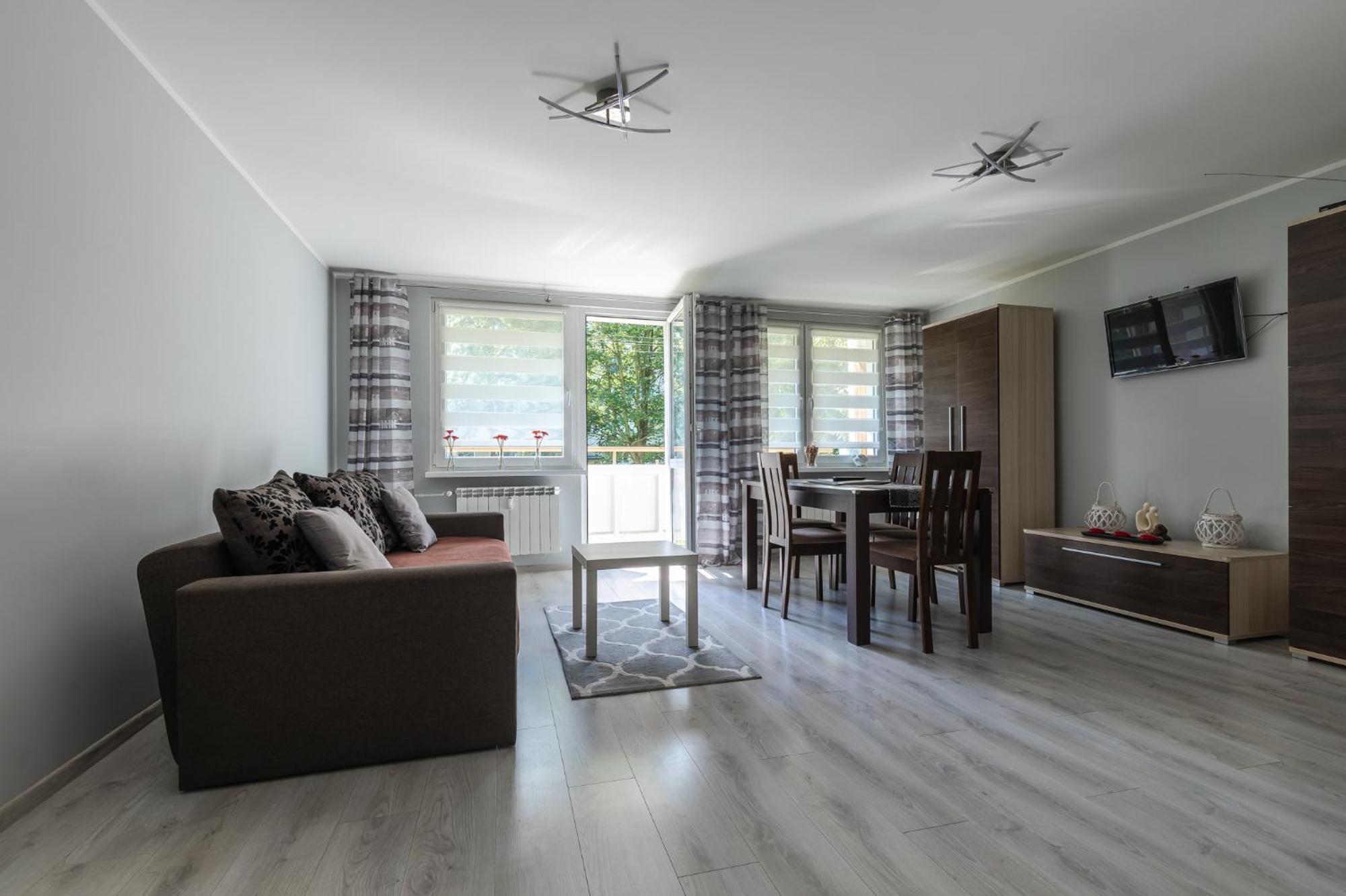Apartament Przy Termach Cieplickich Julcia يلينيا غورا المظهر الخارجي الصورة